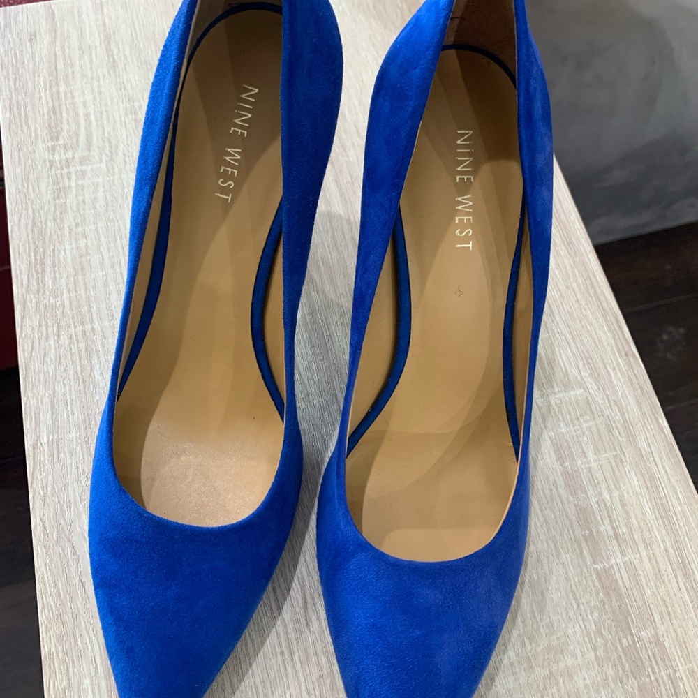 Blue suede shoes!